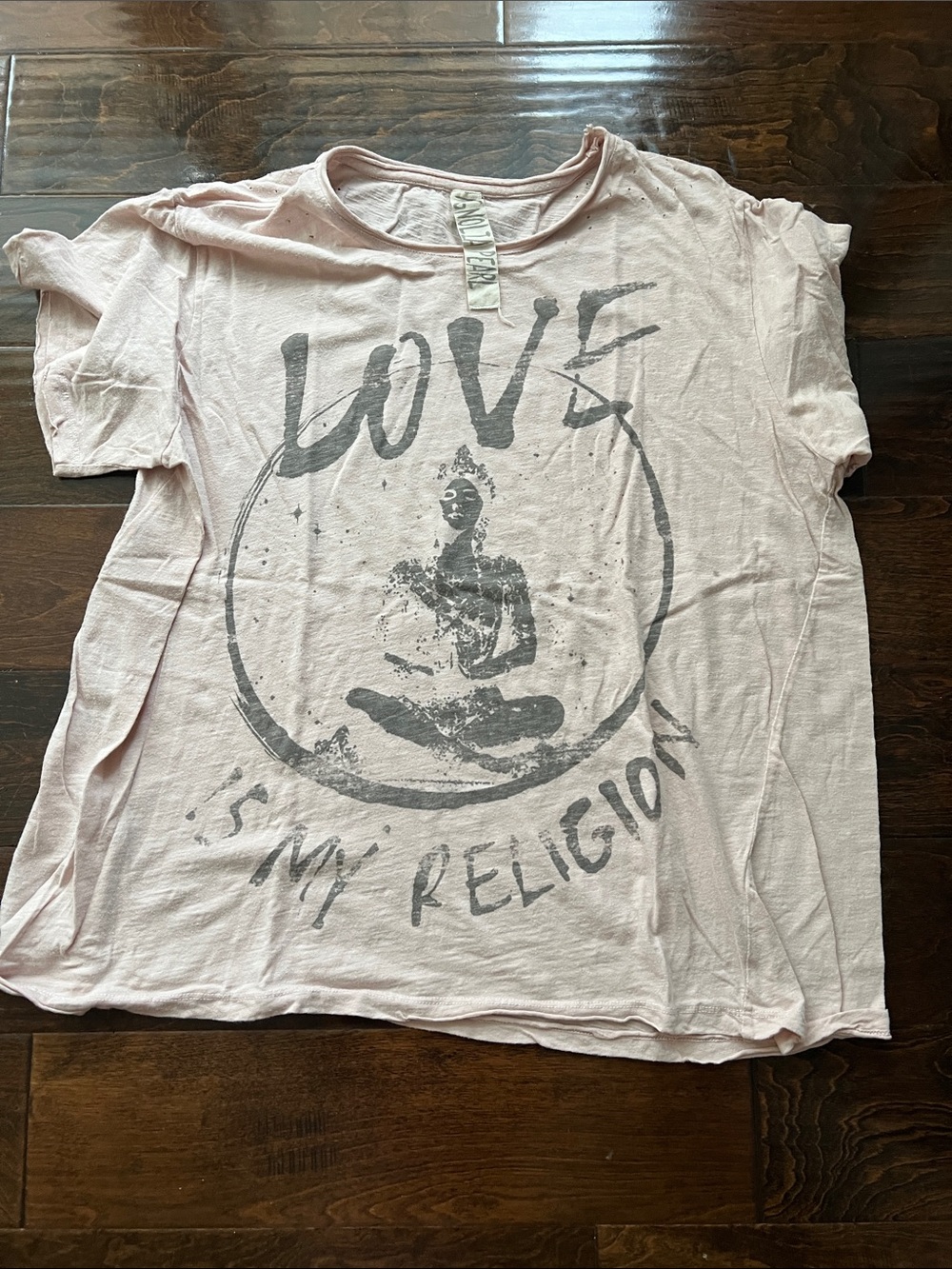 Magnolia Pearl Pale Pink Short Sleeve Tee with Gray Graphic